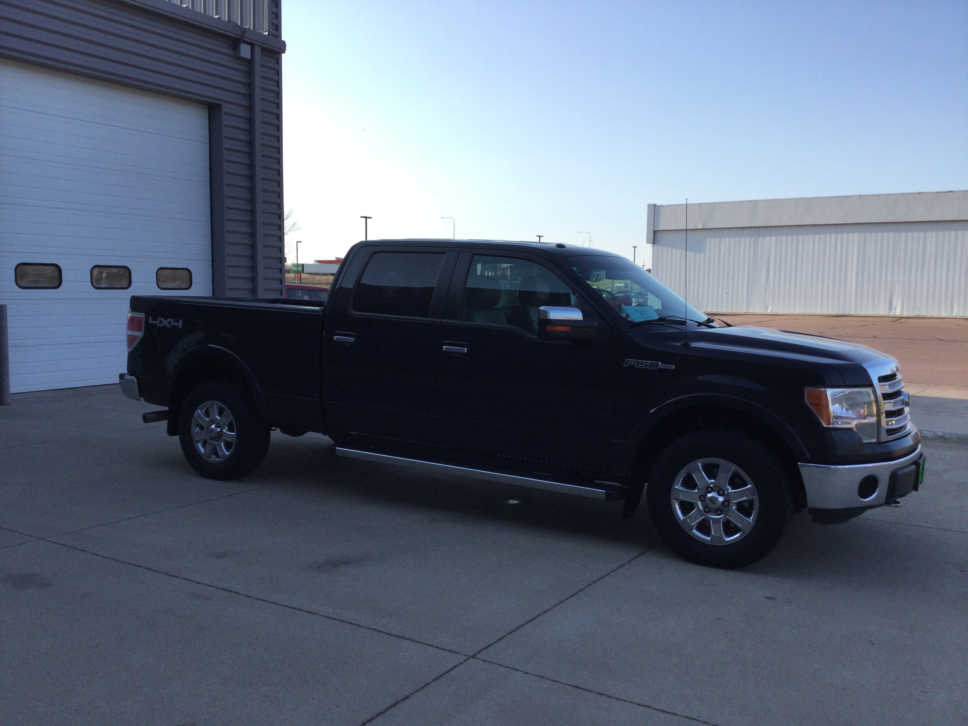 Used 2013 Ford F150 Lariat w/ Lariat Chrome Pkg AWD/4WD image 3