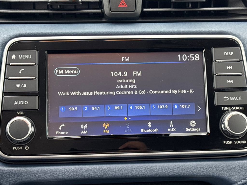 Used 2025 Nissan Versa SV w/ Trunk Package image 19