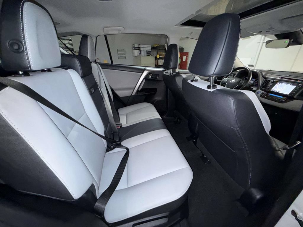 Used 2017 Toyota RAV4 Limited w/ Advanced Technology Package AWD/4WD image 16