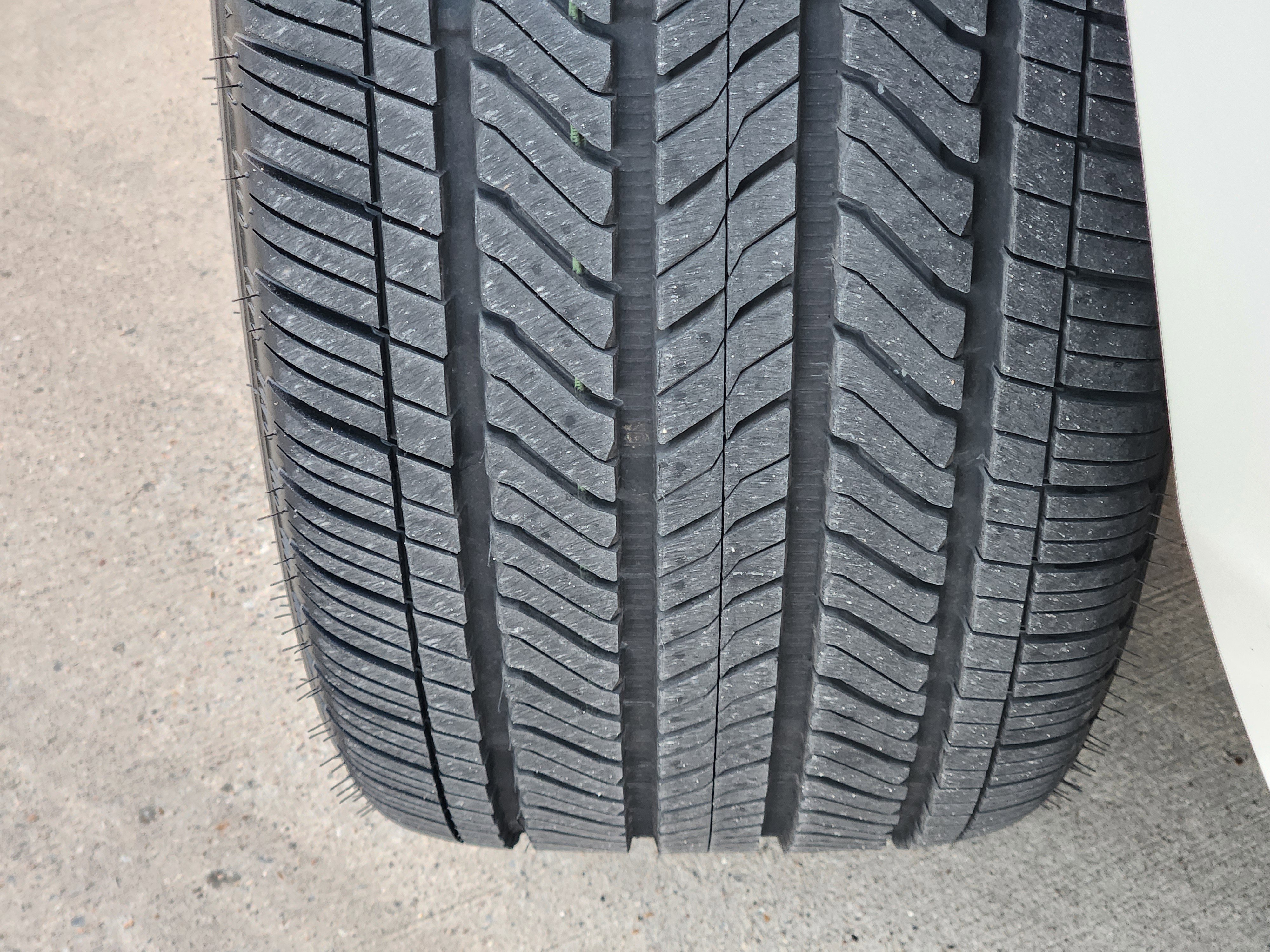 Used 2025 Cadillac Escalade V w/ LPO, ONYX Package image 10