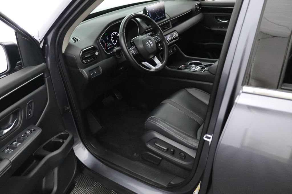 Used 2024 Honda Pilot Touring image 17