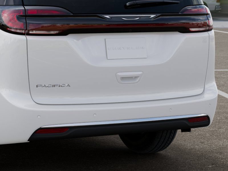 New 2027 Chrysler Pacifica Select FWD image 13