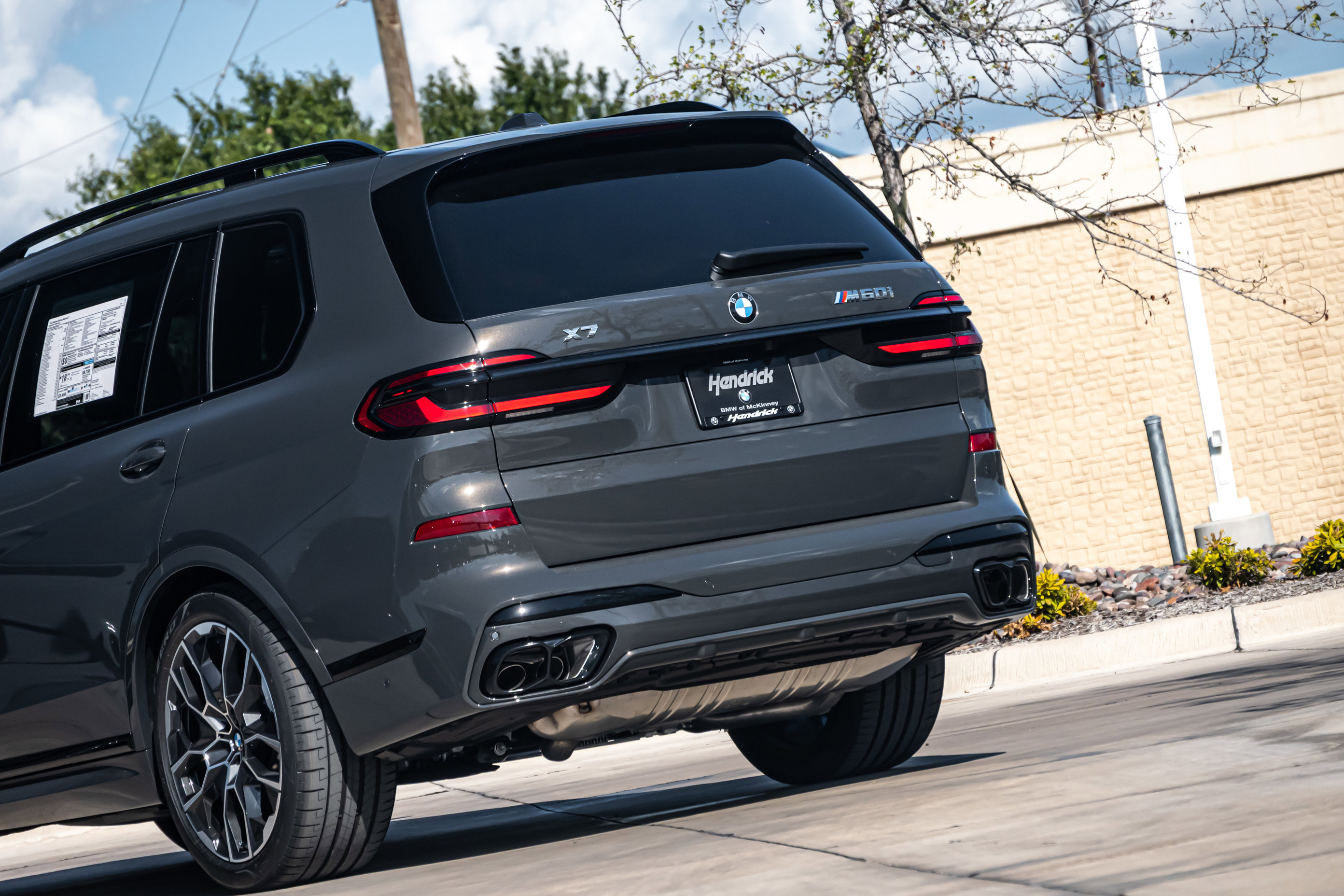New 2026 BMW X7 M60i image 6