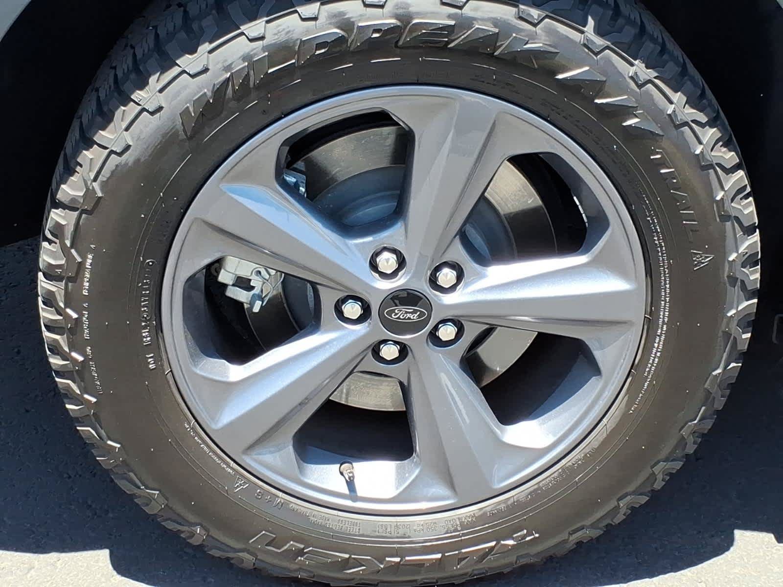 Used 2024 Ford Edge SEL w/ Sport Appearance Package AWD/4WD image 10