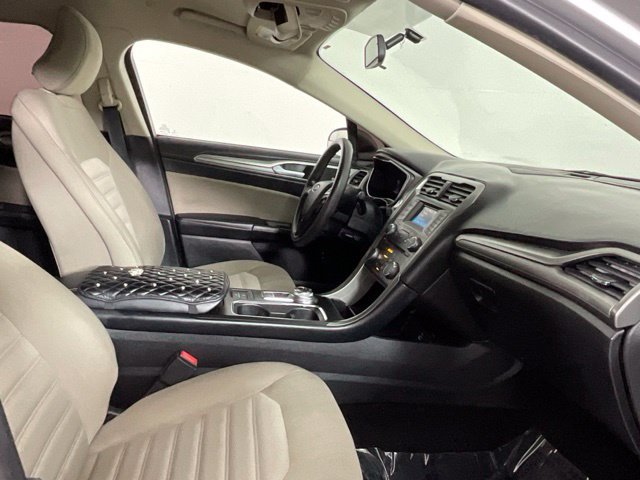Used 2017 Ford Fusion S FWD image 18