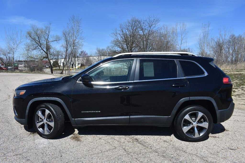 Used 2019 Jeep Cherokee Limited FWD image 3