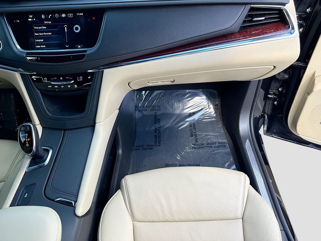 Used 2019 Cadillac XT5 Luxury image 17