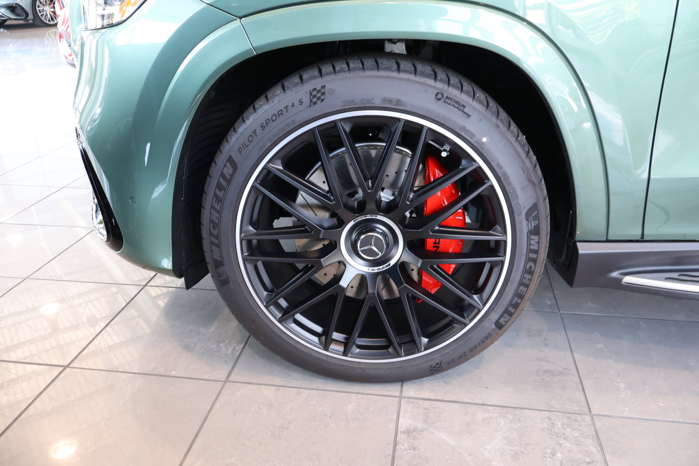 New 2026 Mercedes-Benz GLS 63 AMG 4MATIC image 9