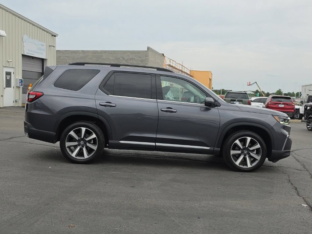 Certified 2024 Honda Pilot Elite image 10