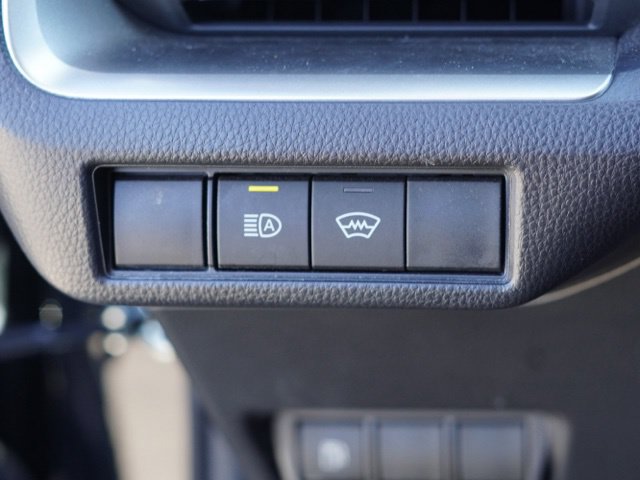Used 2025 Toyota Prius LE FWD image 15