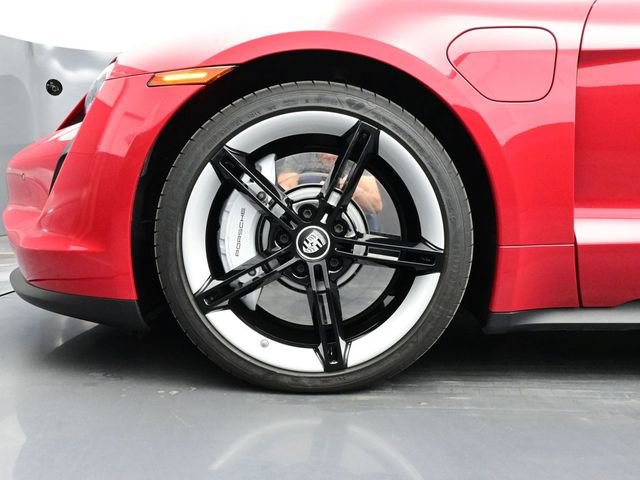 Certified 2022 Porsche Taycan 4S image 6