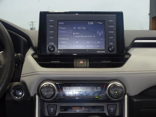 Used 2021 Toyota RAV4 XLE image 26