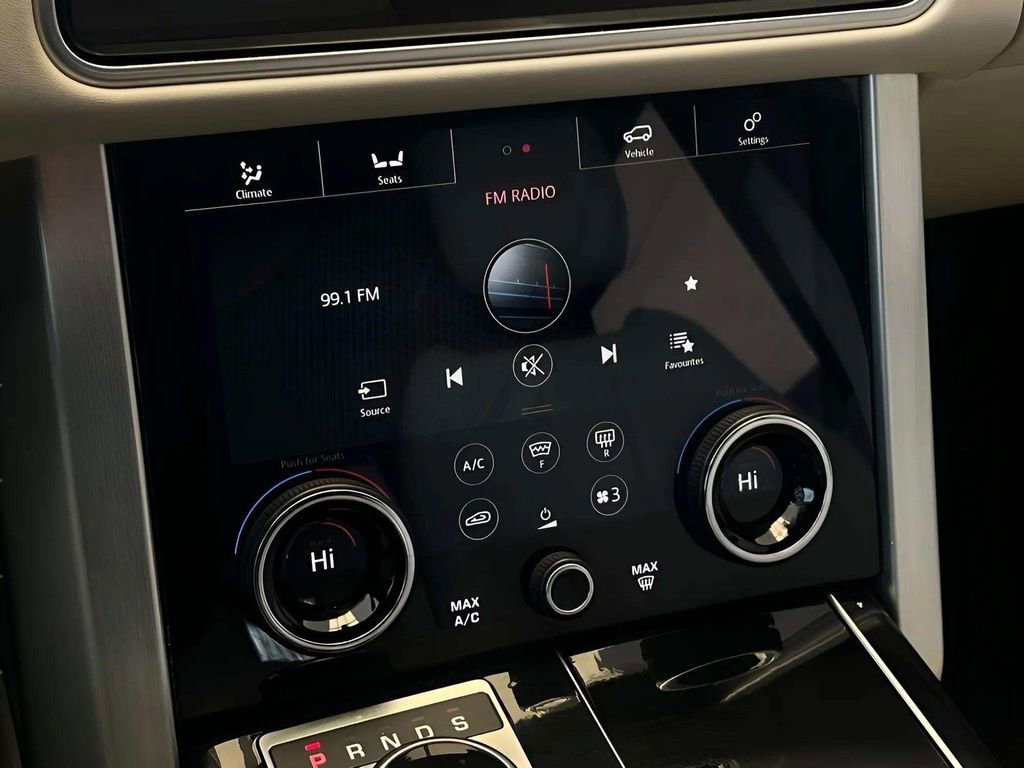 Used 2021 Land Rover Range Rover Westminster Edition image 17