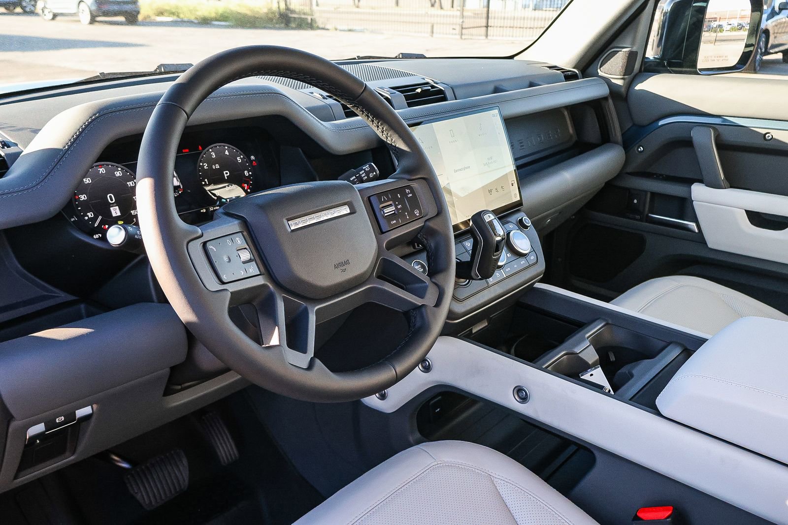 New 2026 Land Rover Defender 110 X-Dynamic SE image 29