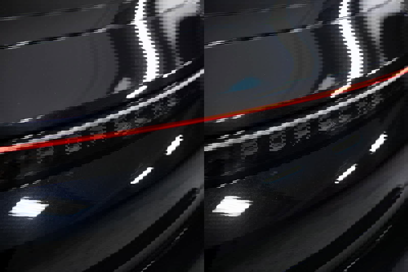 Certified 2022 Porsche Taycan 4S image 36