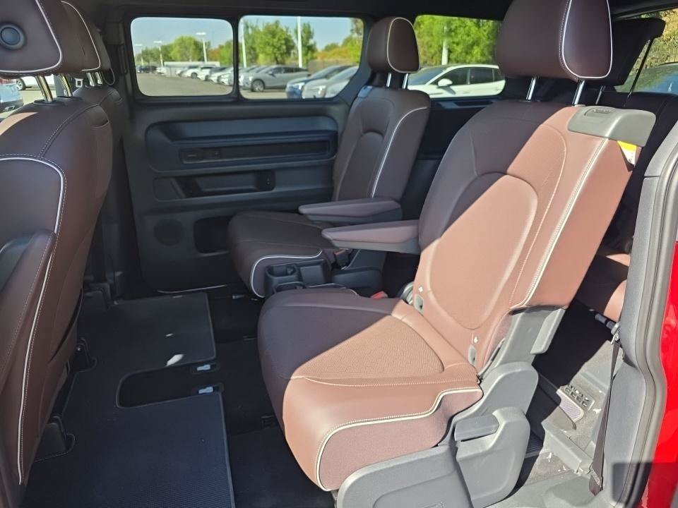 Certified 2025 Volkswagen ID. Buzz Pro S Plus RWD image 13