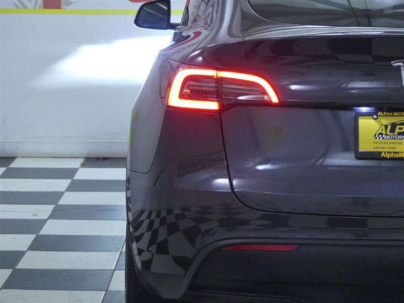Used 2024 Tesla Model Y Long Range RWD image 28