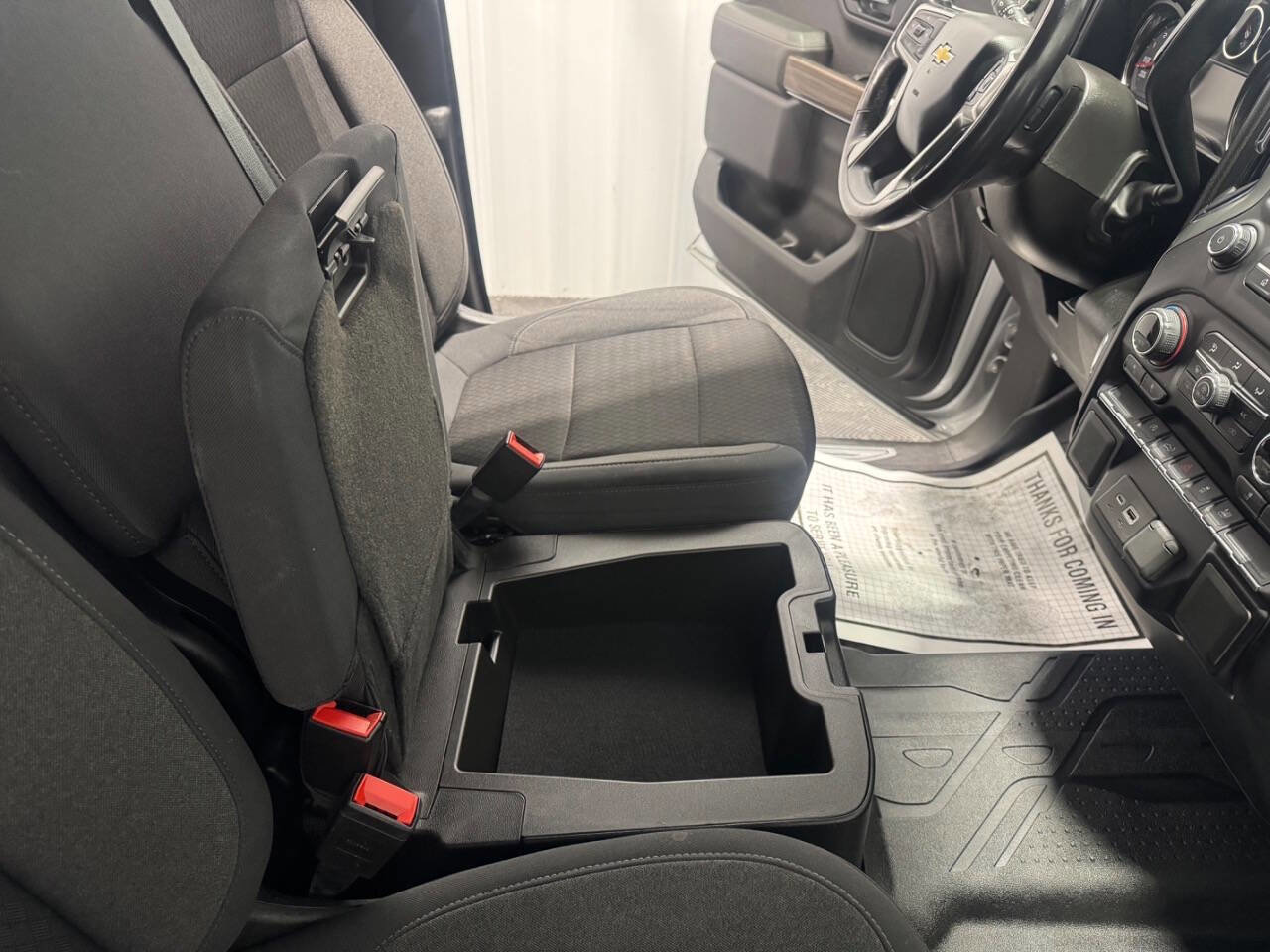 Used 2021 Chevrolet Silverado 1500 LT image 23