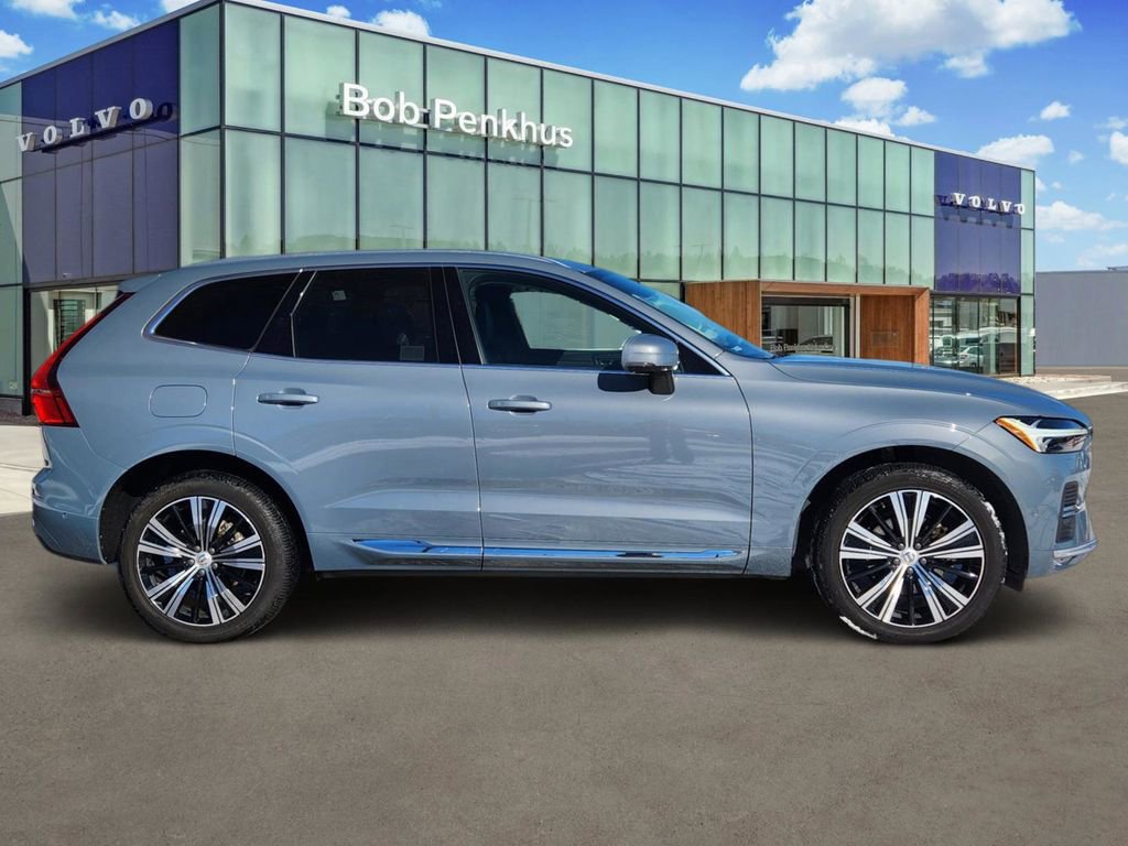 Used 2023 Volvo XC60 B5 Plus image 24