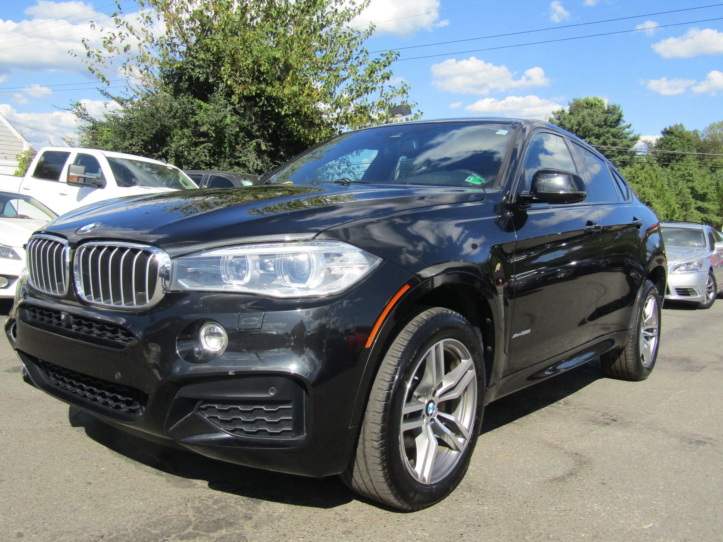 Used 2017 BMW X6 xDrive50i image 3