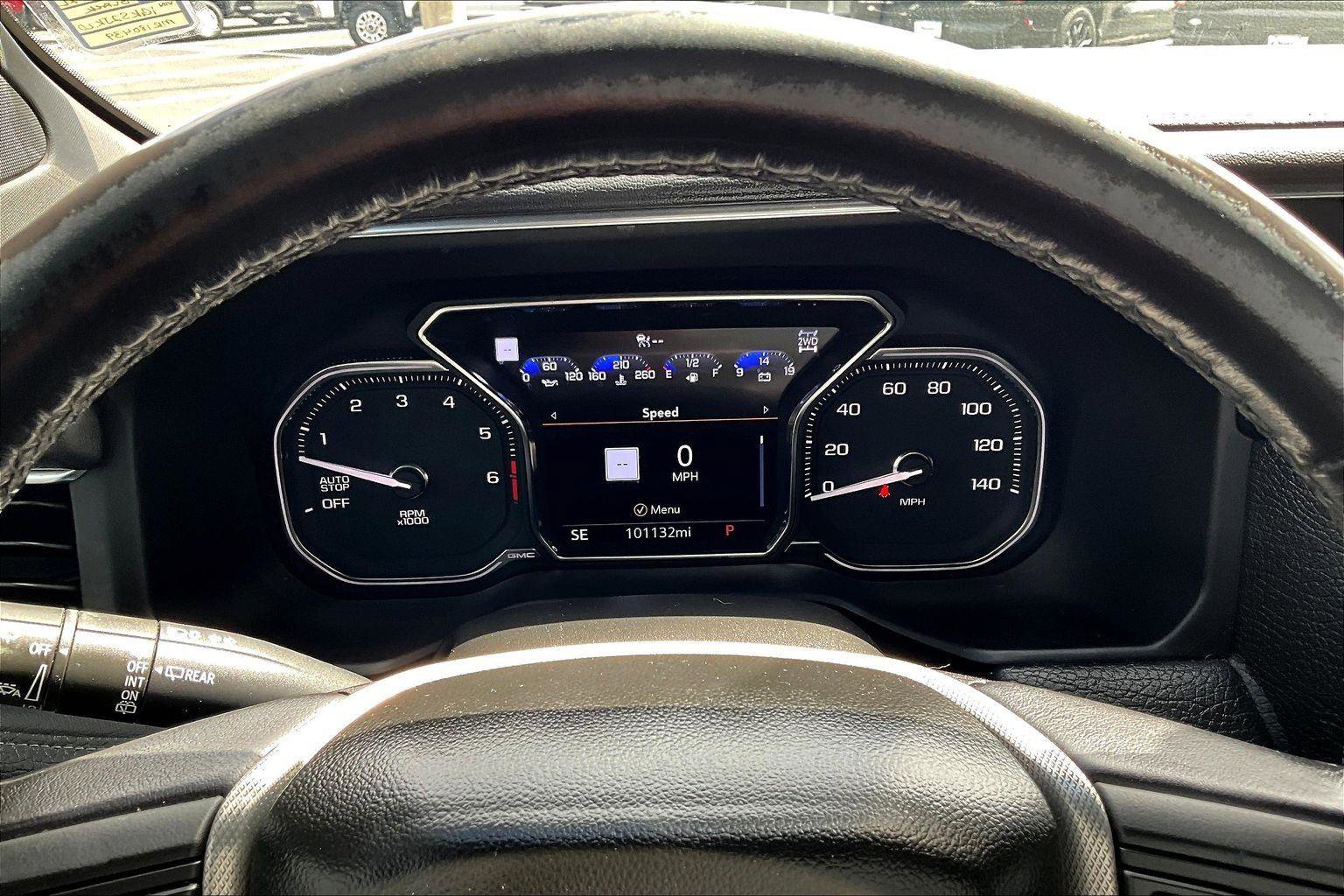 Used 2021 GMC Yukon XL Denali w/ Denali Premium Package image 21