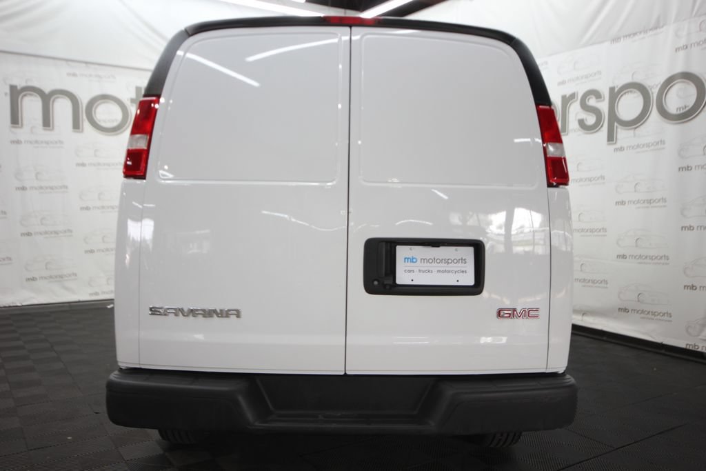 Used 2023 GMC Savana 2500 Extended RWD image 5