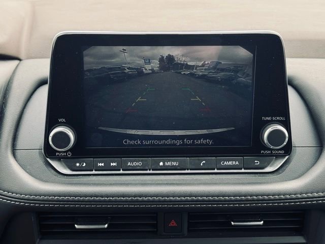 Used 2023 Nissan Rogue SV image 31