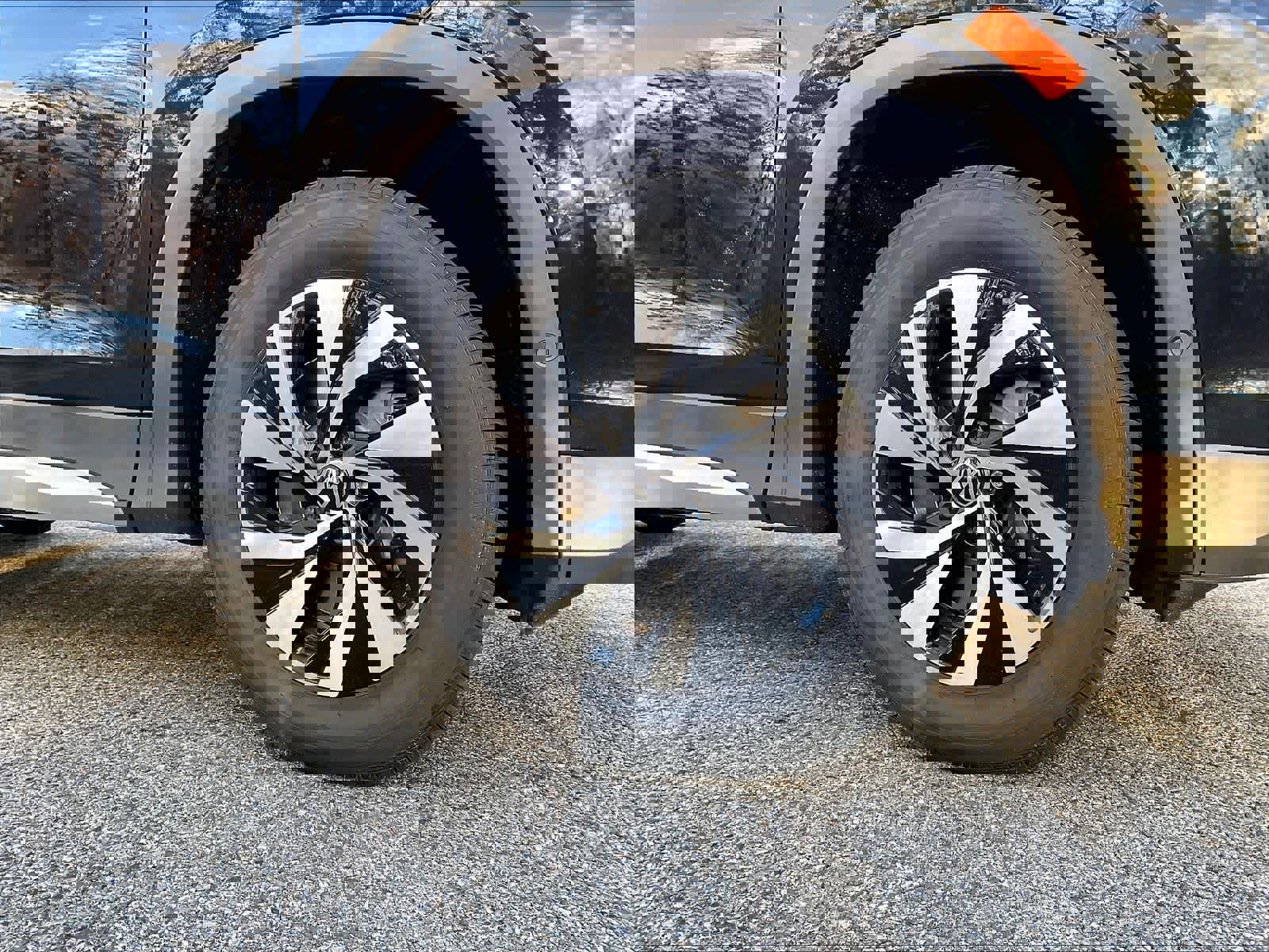 New 2026 Volkswagen Tiguan S image 8