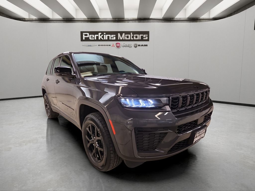 New 2026 Jeep Grand Cherokee Laredo image 7