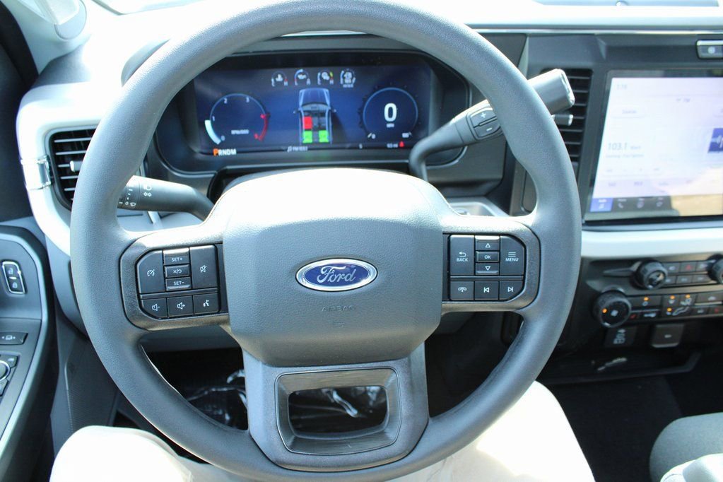 New 2026 Ford F350 XLT w/ XLT Premium Package image 35