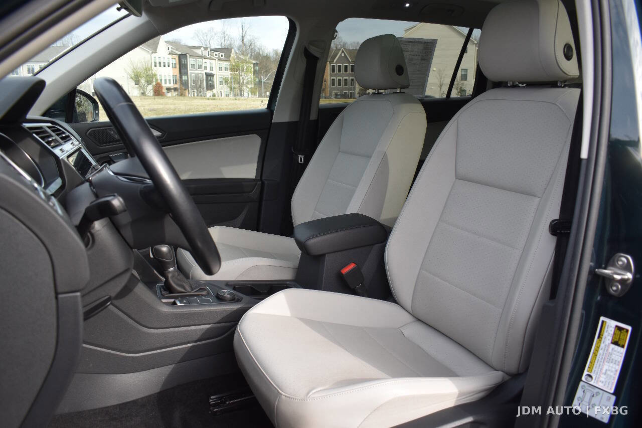 Used 2019 Volkswagen Tiguan SE AWD/4WD image 12