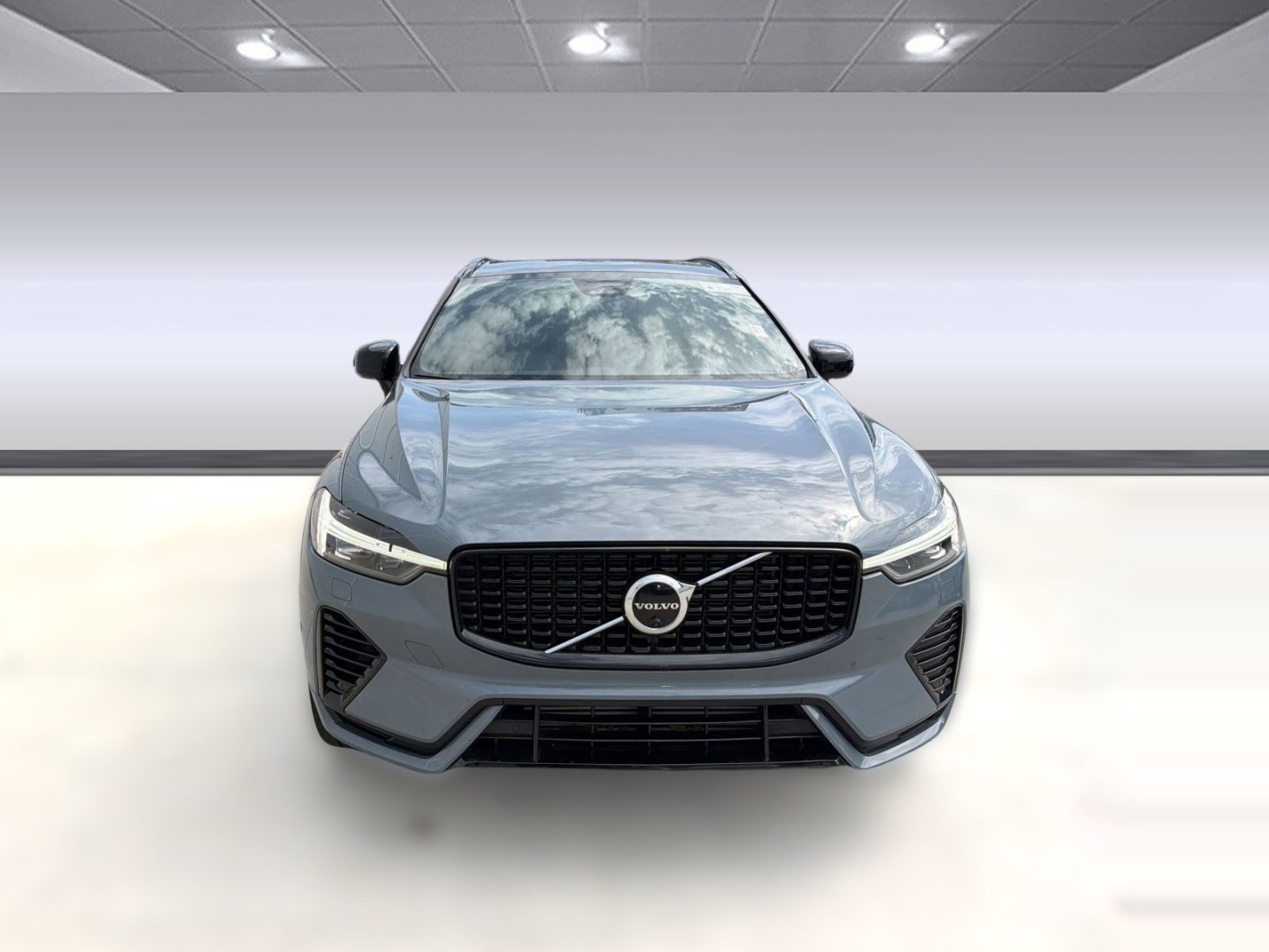 Used 2022 Volvo XC60 T8 R-Design w/ Advanced Package image 6