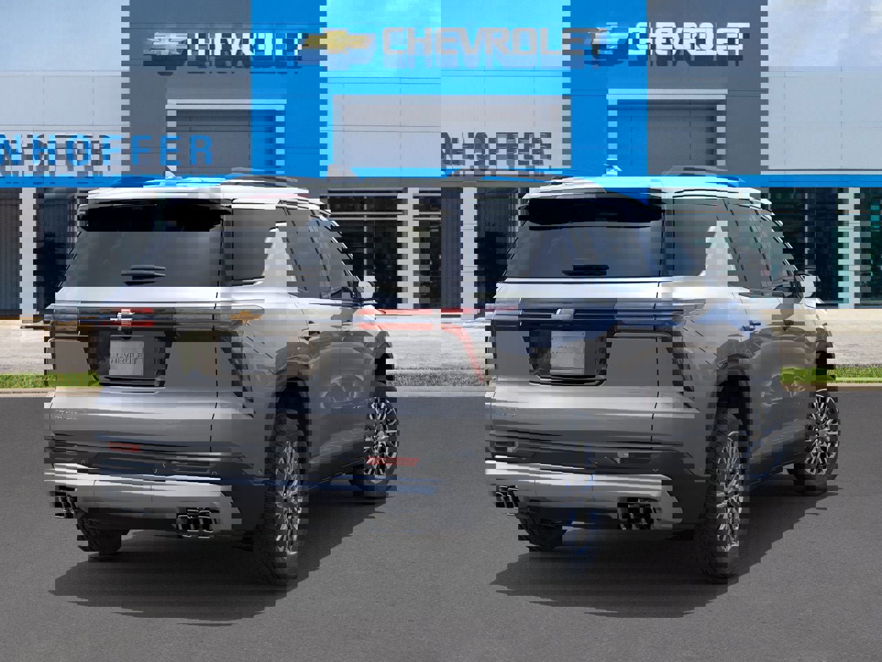 New 2026 Chevrolet Traverse LT w/ Driver Confidence Package FWD image 4