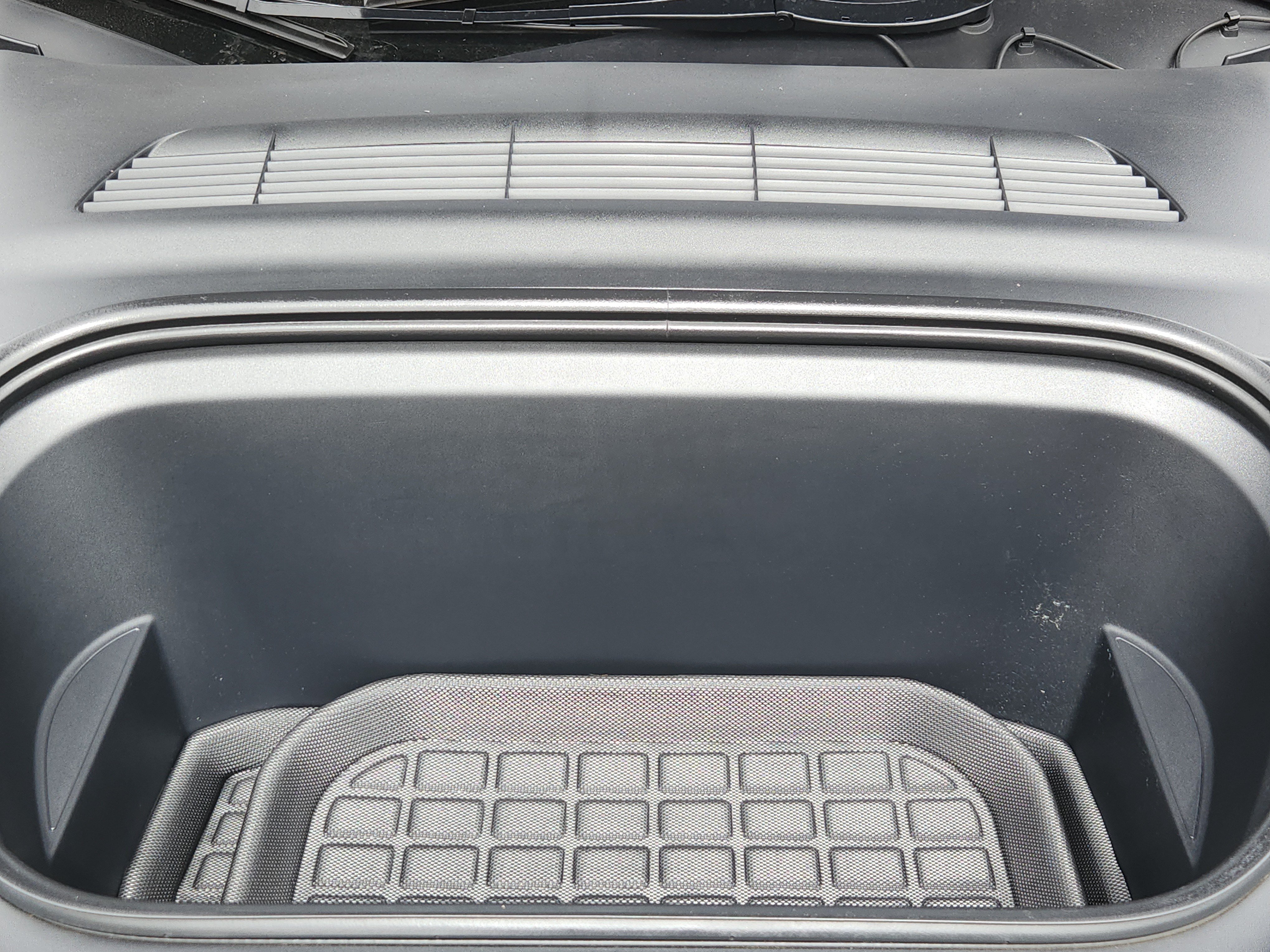 Used 2023 Tesla Model Y AWD image 18
