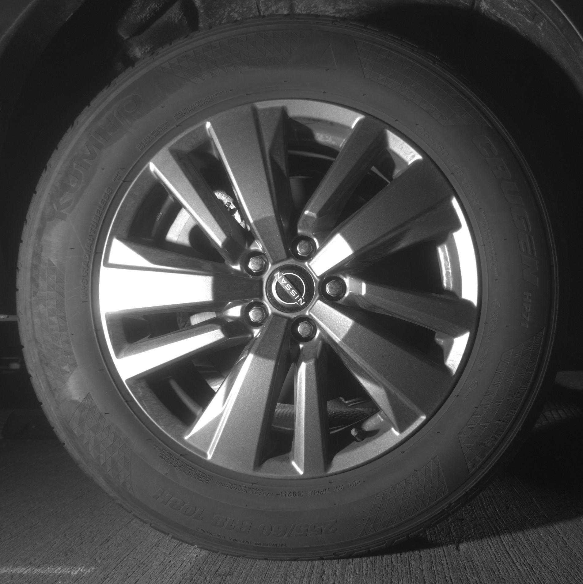 Used 2025 Nissan Pathfinder SV image 15