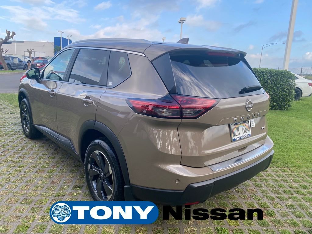 Certified 2024 Nissan Rogue SV w/ SV Premium Package image 5