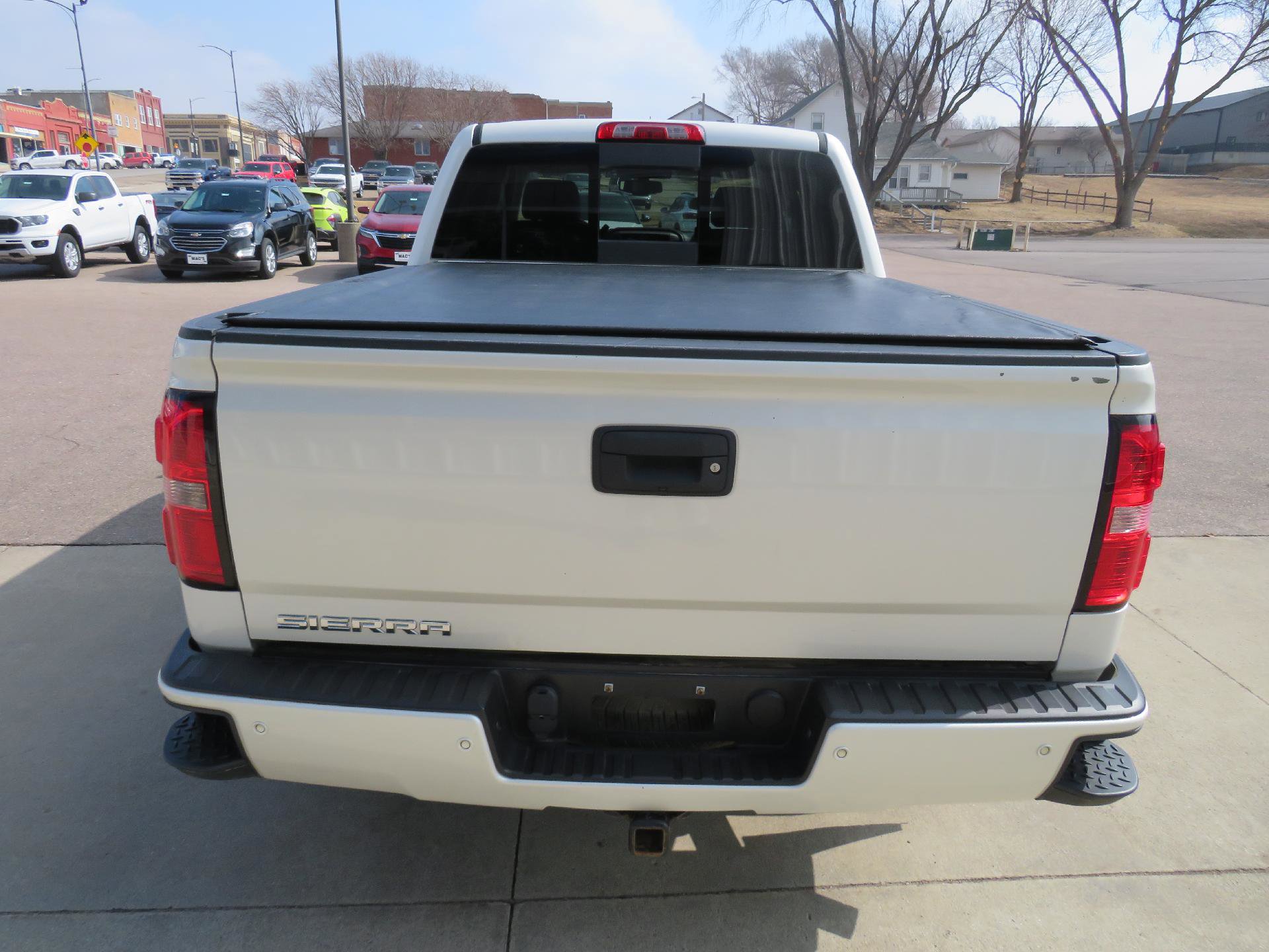 Used 2015 GMC Sierra 1500 SLT w/ All-Terrain Package image 8