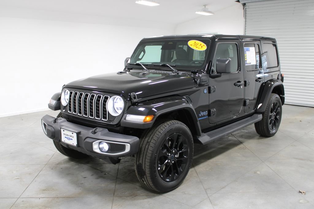 Used 2025 Jeep Wrangler Sahara 4xe image 4