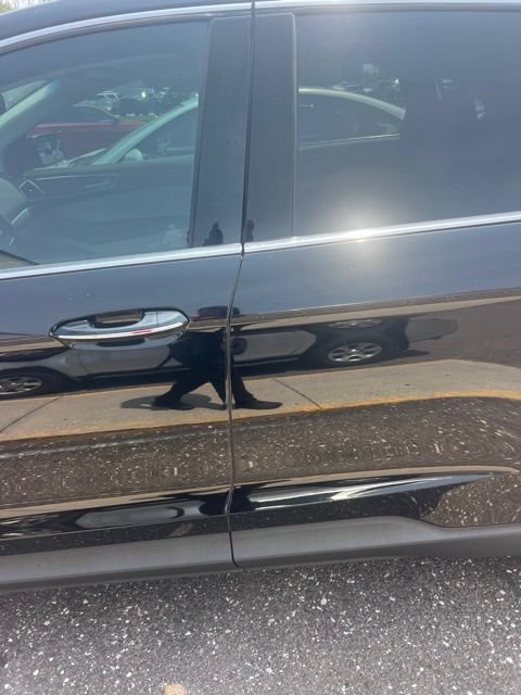 Used 2016 Ford Edge Titanium w/ Equipment Group 301A FWD image 9