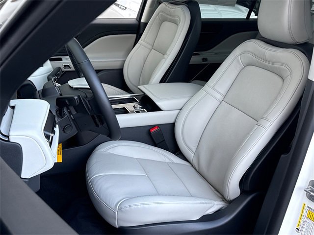 New 2026 Lincoln Aviator Reserve image 17
