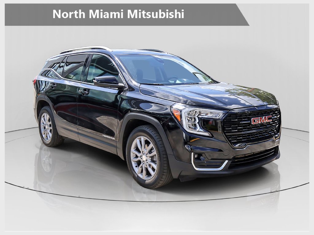 Used 2024 GMC Terrain SLT FWD image 1