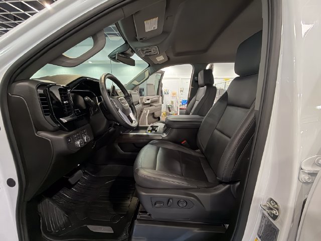 Used 2026 GMC Sierra 2500 SLT AWD/4WD image 10