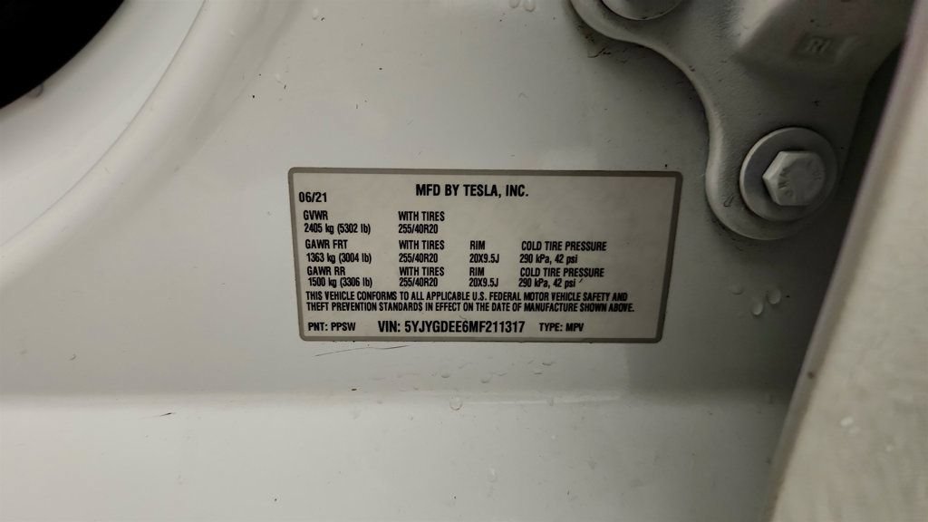Used 2021 Tesla Model Y Long Range AWD/4WD image 24