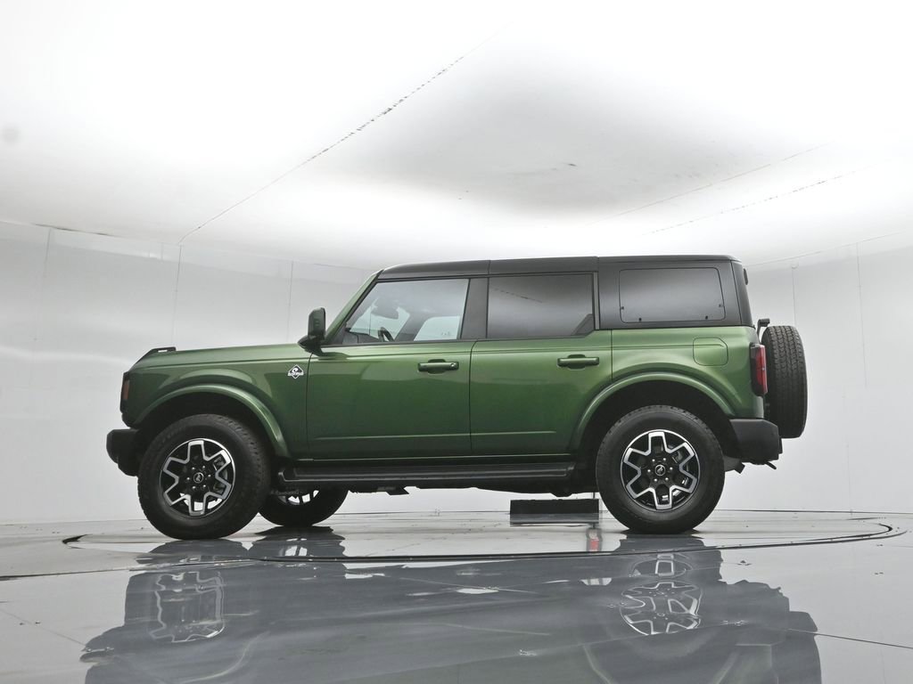 Used 2025 Ford Bronco Outer Banks AWD/4WD image 55