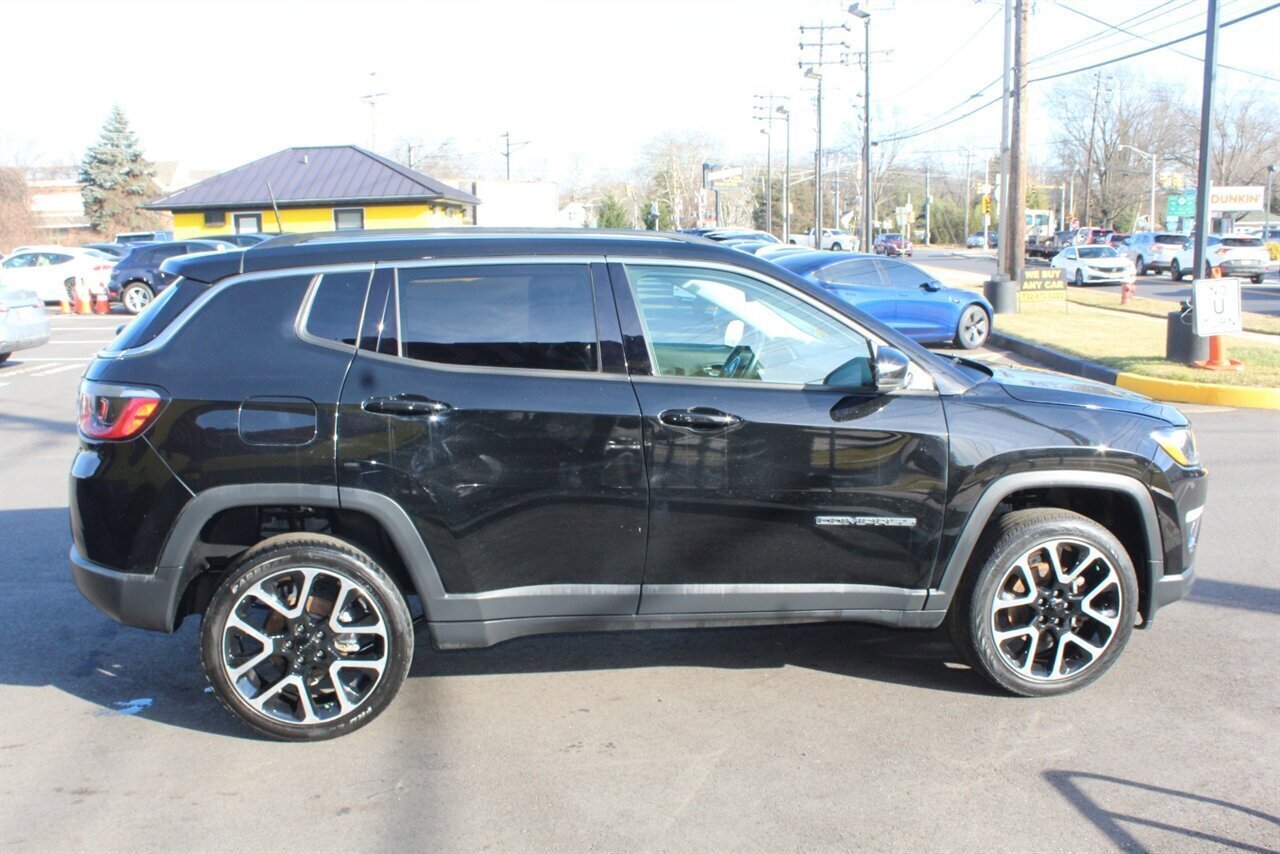 Used 2018 Jeep Compass Limited AWD/4WD image 21