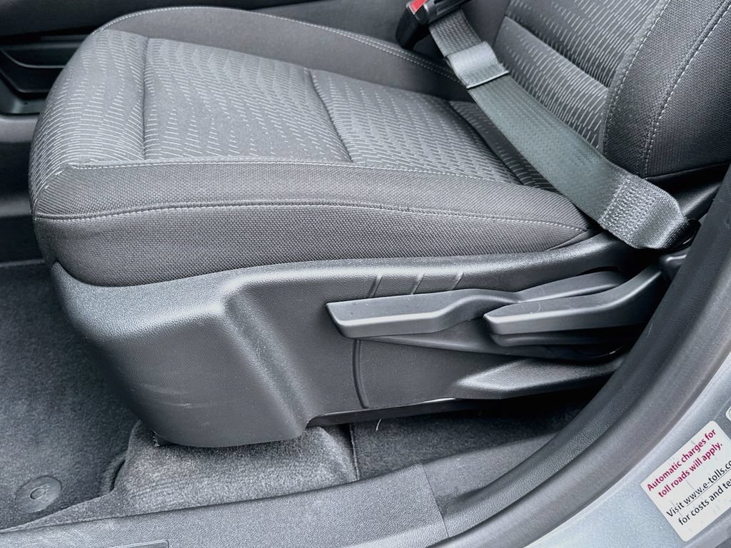 Used 2025 Chevrolet Equinox LT AWD/4WD image 19