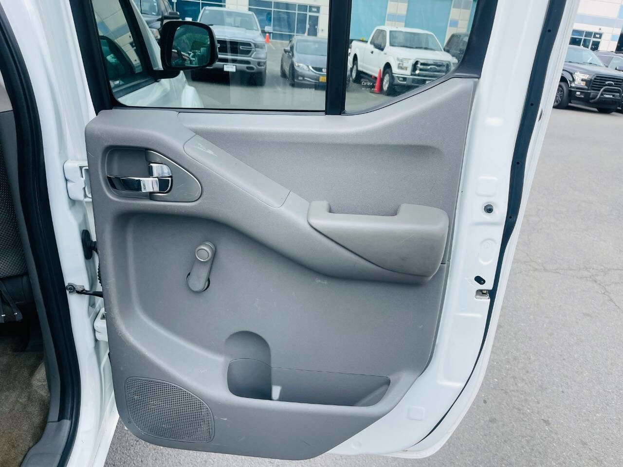 Used 2017 Nissan Frontier S w/ S Work Truck Package (4X4) image 23