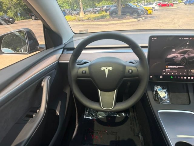 Used 2023 Tesla Model Y Long Range AWD/4WD image 15