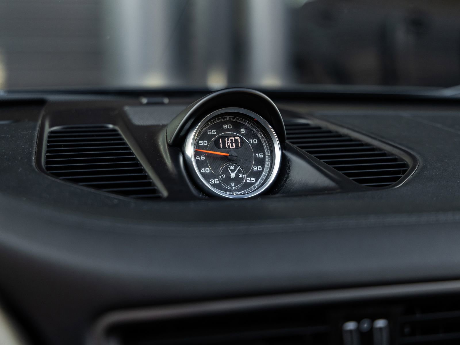 Certified 2018 Porsche 911 Turbo S image 29