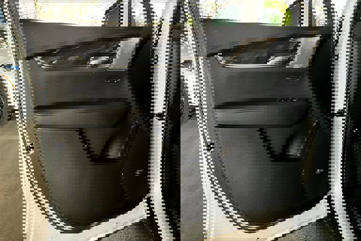 Used 2023 Cadillac XT5 Premium Luxury w/ LPO, Floor Liner Package image 21